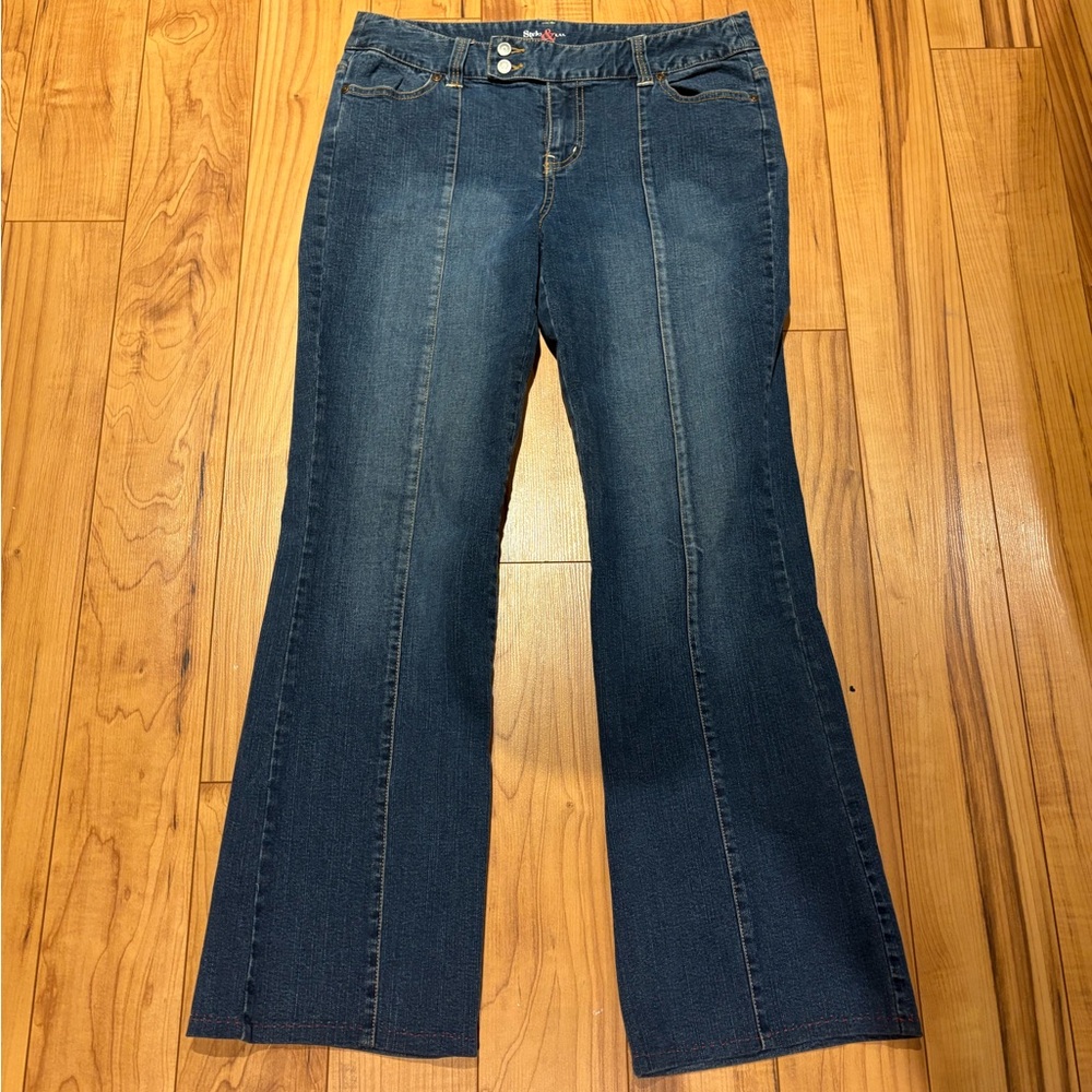Flared Blue Denim Women's Jeans 👖 🩵🪡